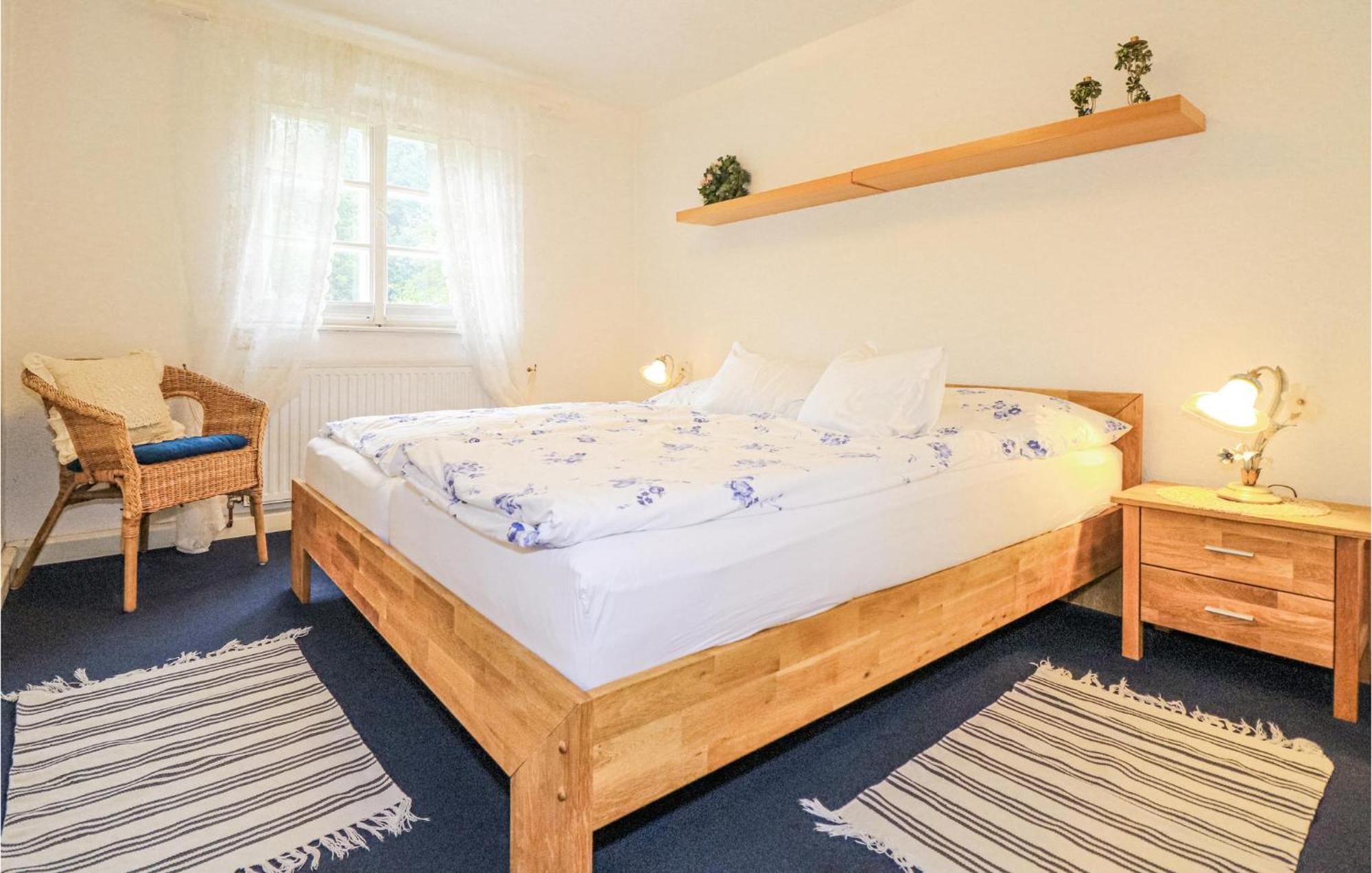 Ferienwohnung Mit Seeblick Aldrans Exteriör bild