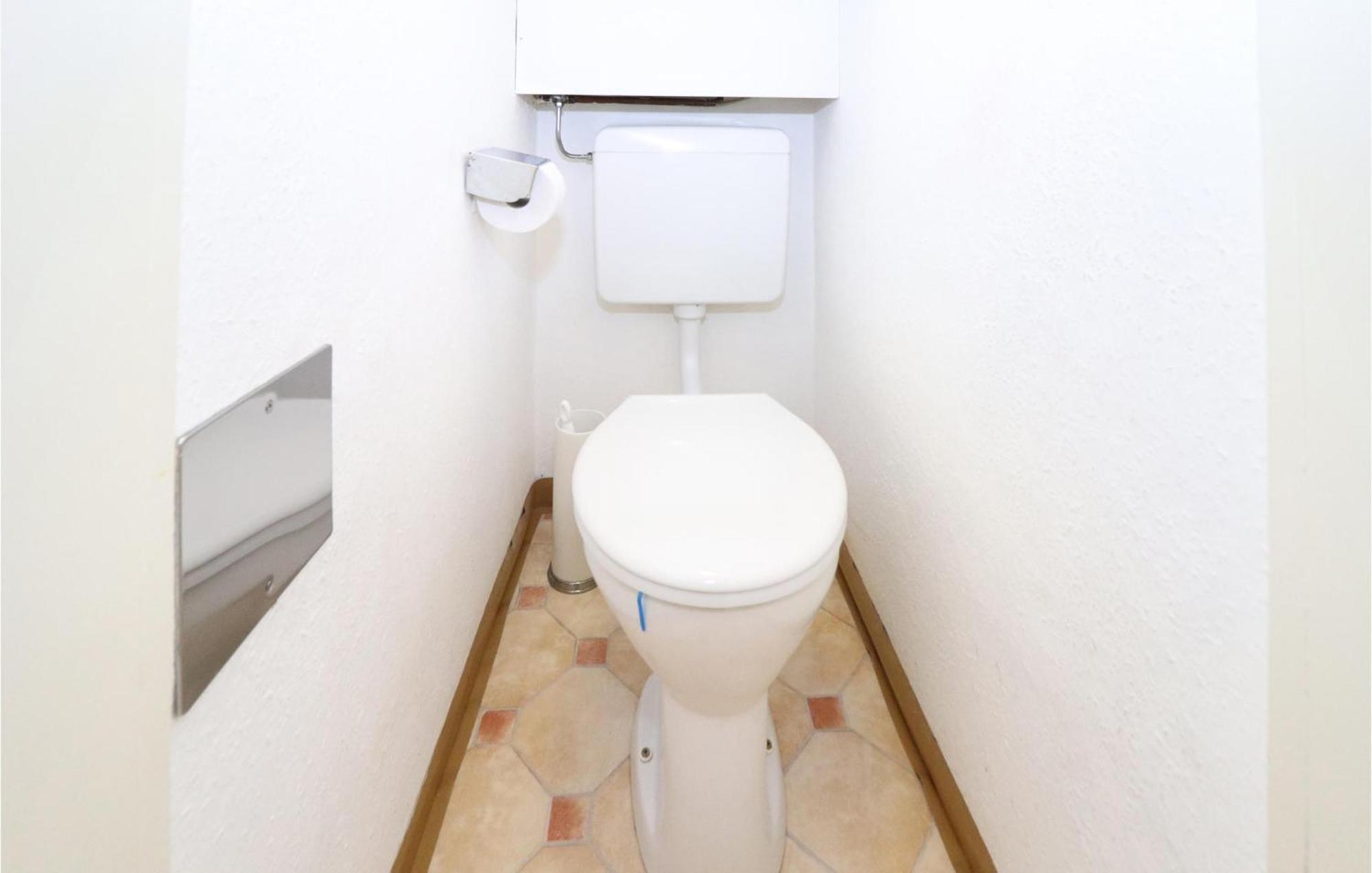 Ferienwohnung Mit Seeblick Aldrans Exteriör bild