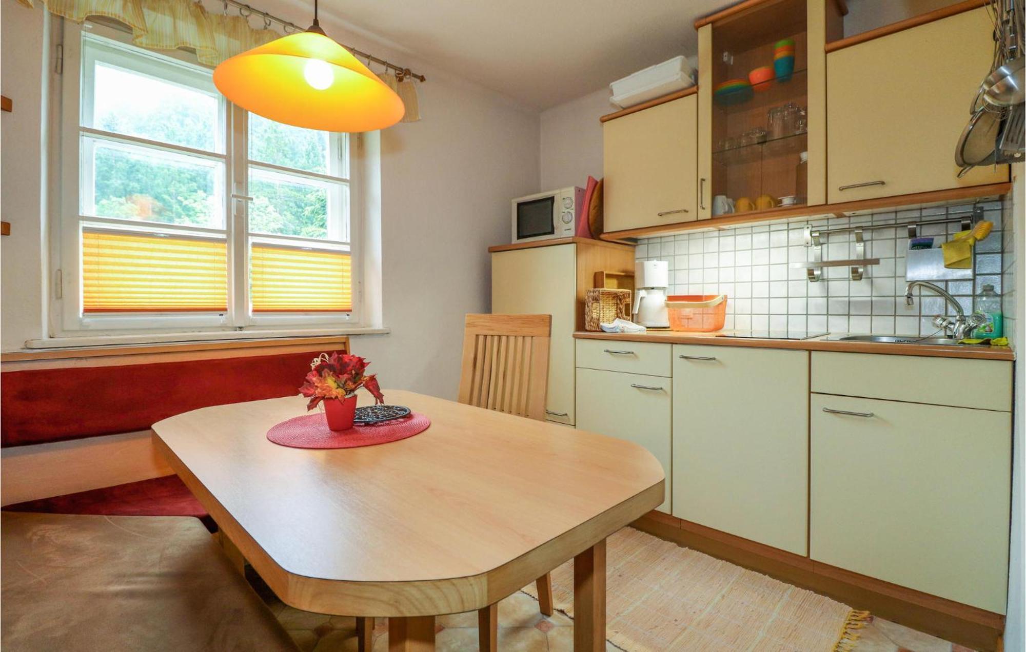 Ferienwohnung Mit Seeblick Aldrans Exteriör bild